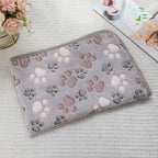 Cross-border pet blanket mat cat and dog flannel blanket autumn and winter warm blanket pet sleeping mat wholesale