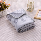 Cross-border pet blanket mat cat and dog flannel blanket autumn and winter warm blanket pet sleeping mat wholesale